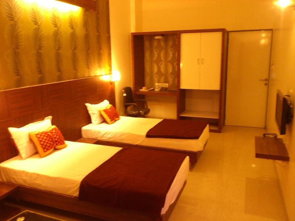 Hotel Darshan Executive أورانغاباد الغرفة الصورة